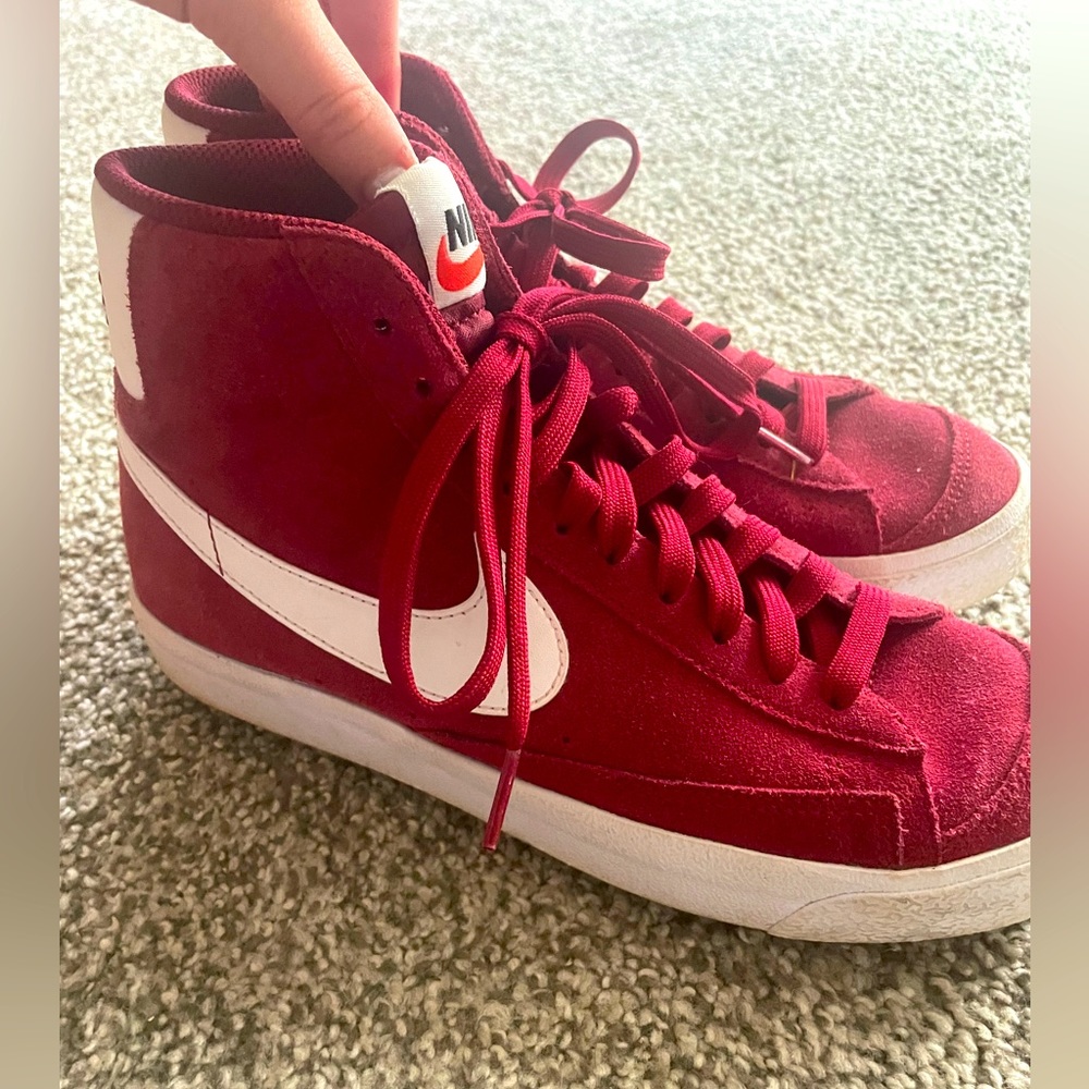 NIKE BLAZER